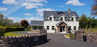 Отели типа «постель и завтрак» Mountain View Bed & Breakfast, Kenmare, Co. Kerry, Ireland Кенмэр-0