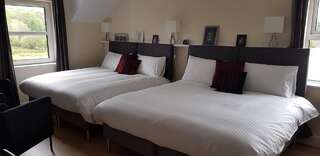 Отели типа «постель и завтрак» Mountain View Bed & Breakfast, Kenmare, Co. Kerry, Ireland Кенмэр Четырехместный номер Делюкс-5